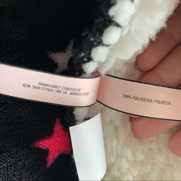 Victoria’s Secret star blanket new without tags Sherpa - Picture 10 of 11